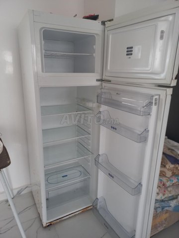 réfrigérateur  talaja whirlpool a vendre 