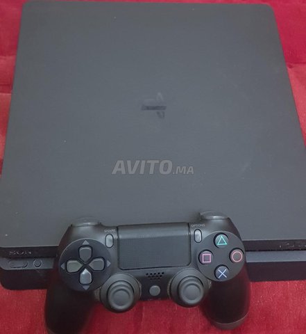 Ps4 slim avec mannet v2