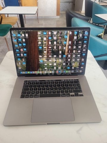MacBook pro 2019