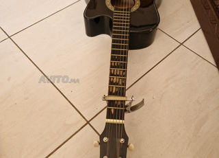 Guitare acoustique 