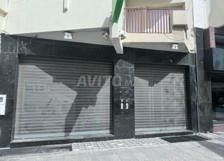 Magasin 248 m² Fès, Route d’Imouzzer, près CIH