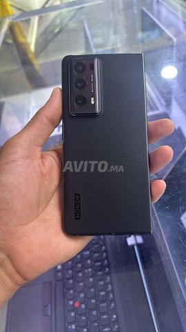 honor v2 mémoire 512G ram 16