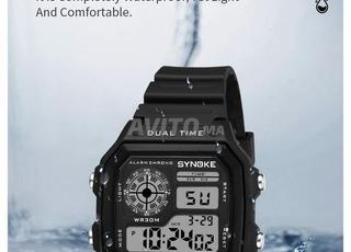 ساعة أصلية  مقاومة للماء صالحة للسباحة 