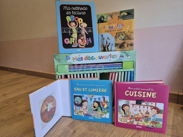 Mini bibliotheque avec livre pour enfant