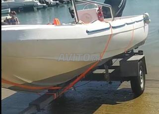 bateau fun yak  moteur Yamaha 20 CV 4 t
