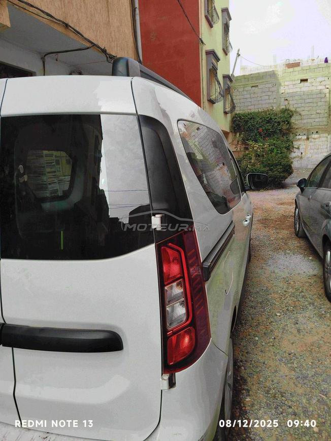 RENAULT EXPRESS 2022