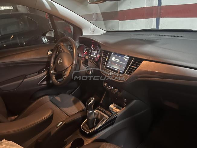 opel crosland