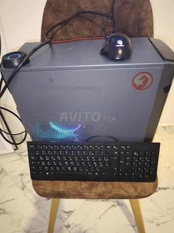PC gamer bon état avec (souris/clavier) sans écran