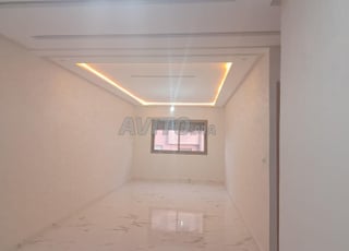 apparemment avendre neuf   