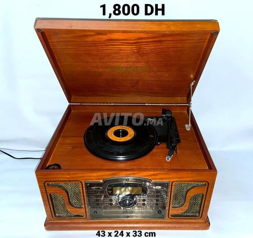 Tourne-disque / gramophone vintage غرامافون