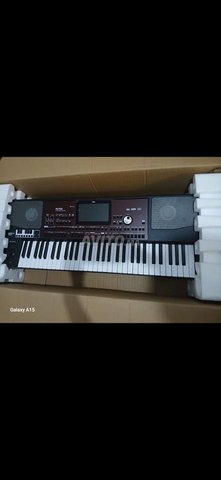 Korg pa700 or