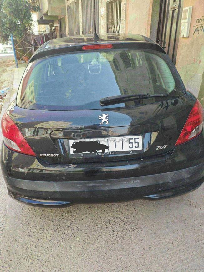 voiture 207 est matriculé au MAROC