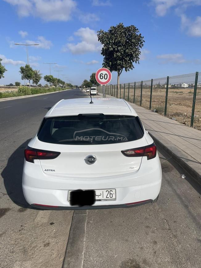 Opel Astra Diesel Manuelle 2017 à Casablanca