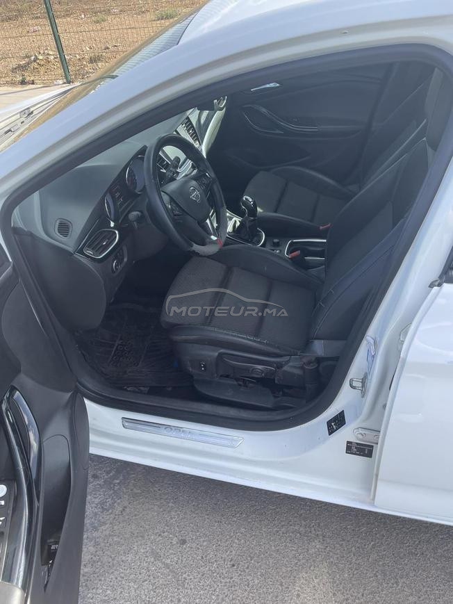 Opel Astra Diesel Manuelle 2017 à Casablanca