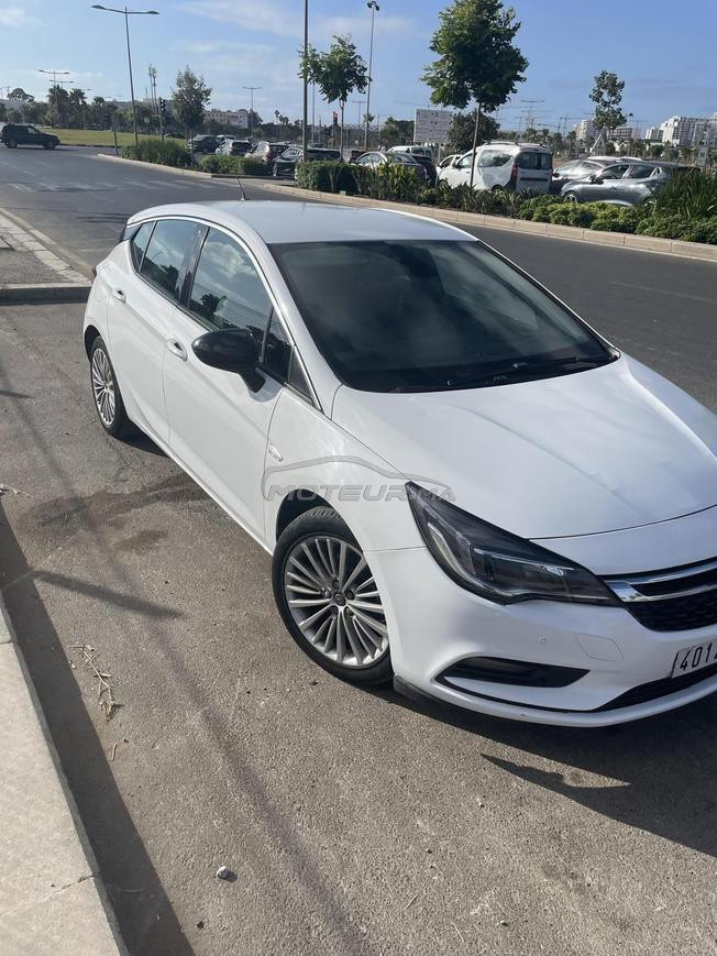 Opel Astra Diesel Manuelle 2017 à Casablanca
