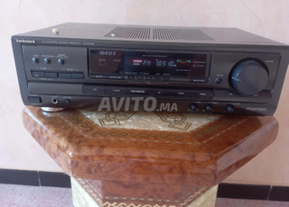 4 amplificateur professionnel et baflle bon état 