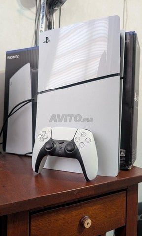 ps5 slim comme neuf plein jeux 