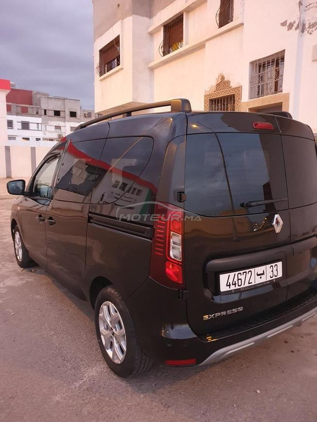 RENAULT EXPRESS 2023