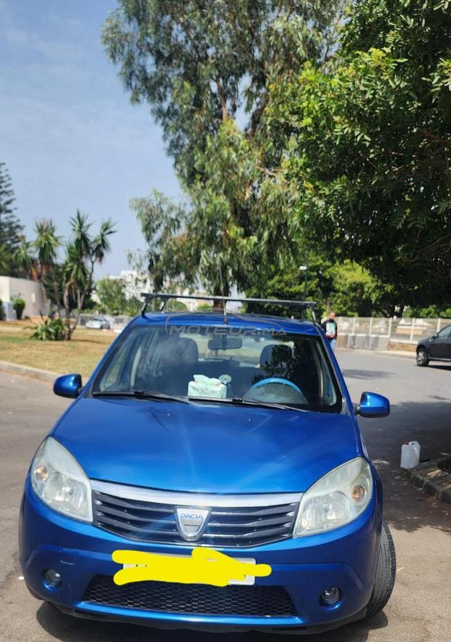 vendre une voiture Dacia bleue