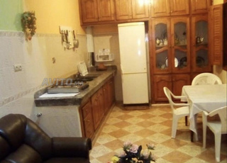 دار سفلية مجهزة بحي الزيتون للكراء اليومي