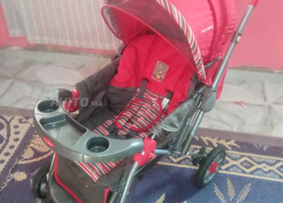 كروسة للأطفال مع كرسي ديالها