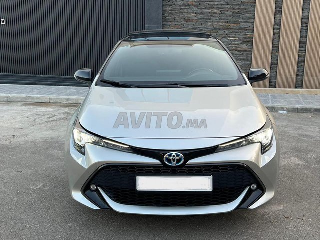 toyota corolla hybride s 