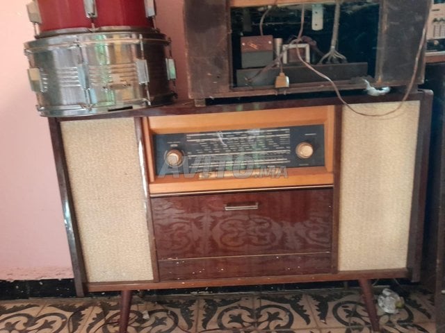 radios anciennes vintage coupe en verre design