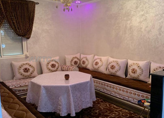 شقة مصلوحة للبيع 