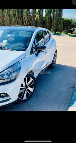 clio 4 intense avec toit panoramique 