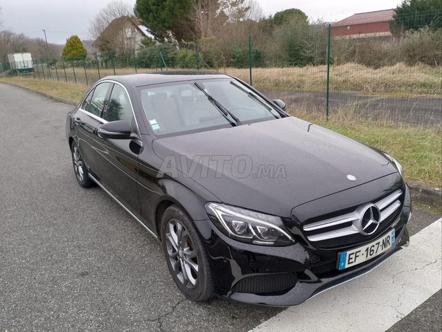 Mercedes-Benz C220 