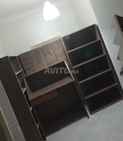 Étagère avec bureau 