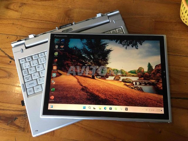 Pc et tablette tactile i5 7ème Ram 8 Disc 256 SSD 