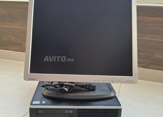 PC bureau avec écran full HD de la marque HP