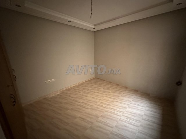 Maison commerciale dar essalam