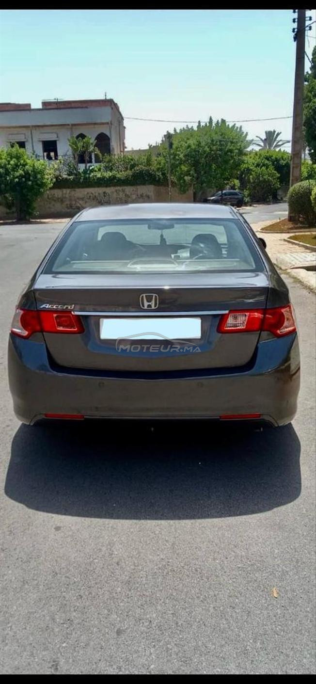 Honda accord diesel très bon état 