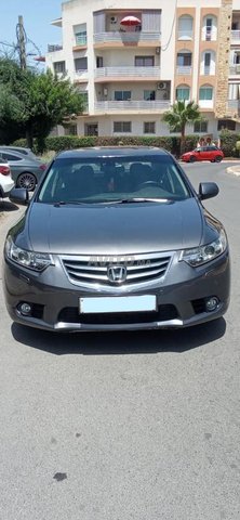Honda accord diesel très bon état 