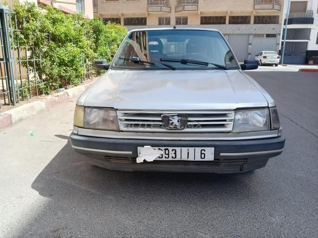 A vendre سيارة جميلة