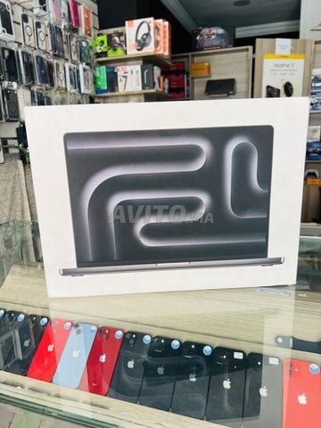MacBook pro M3 Pro 16 inches 