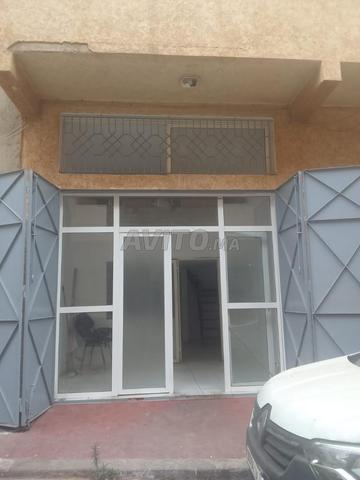 Magasin a louer 22 m 13 mezzanine 