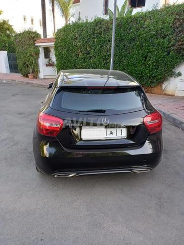 Mercedes-Benz 180 Automatique 2018 (décembre 2017) - 2