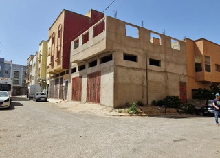 2façad face le centre commercial