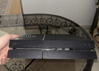 PlayStation 4 en très bon état  🎮