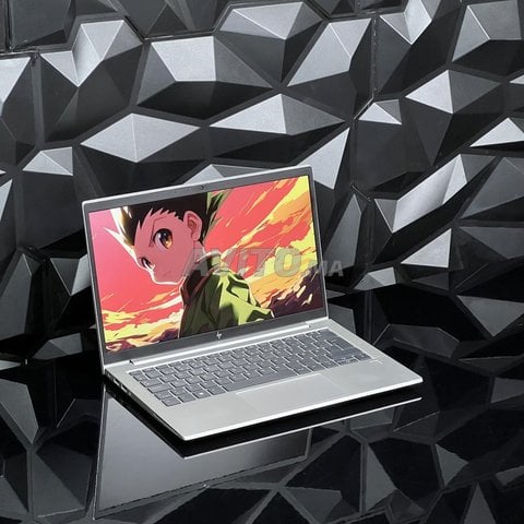 HP Elitebook 830 G8