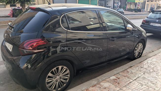 Peugeot 208 Cielo à Temara