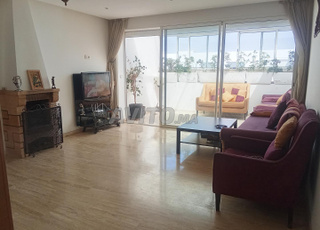 Bel apt 101m2 très ensoleillé qq m de la mer