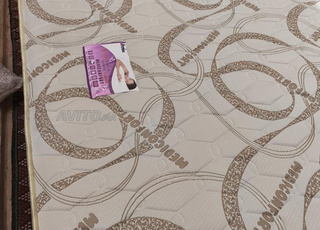 Lit 2 places avec matelas 