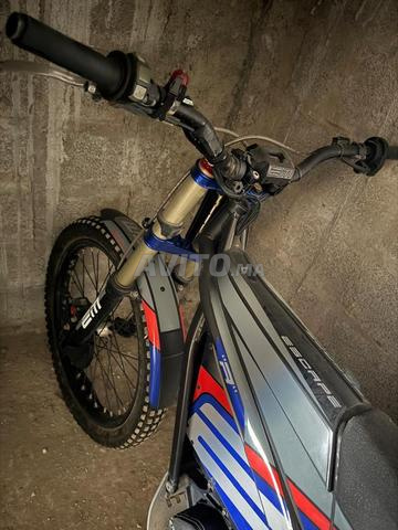 MOTO ELECTRIC MOTION