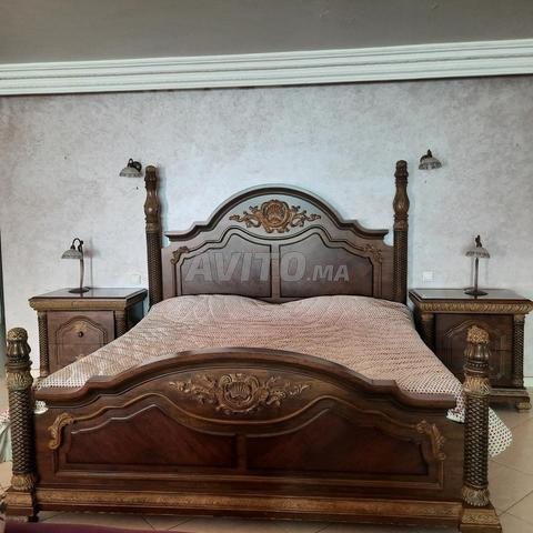 chambre à coucher bois  massif avec armoire  - 2