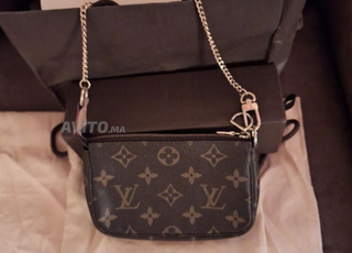LOUIS VUITTON SUPERBE SAC POCHETTE PM MONOGRAM