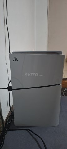 PS5 Slim Digital 1 To en très bon état